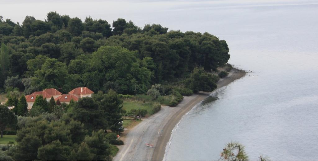 Sungate Beach Roviés Rom bilde