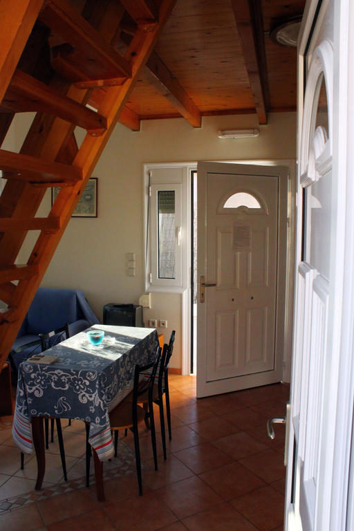 Sungate Beach Roviés Rom bilde