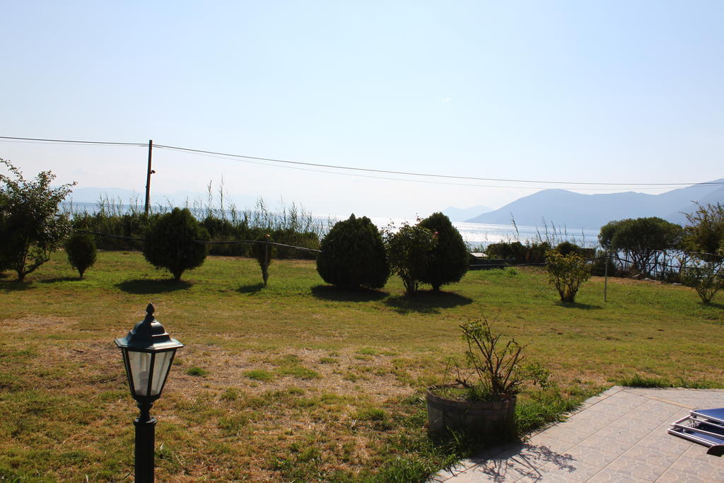 Sungate Beach Roviés Rom bilde