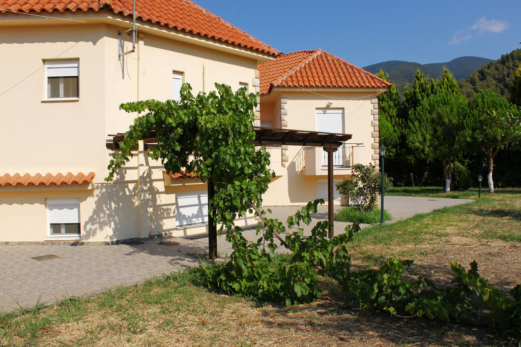 Sungate Beach Roviés Rom bilde