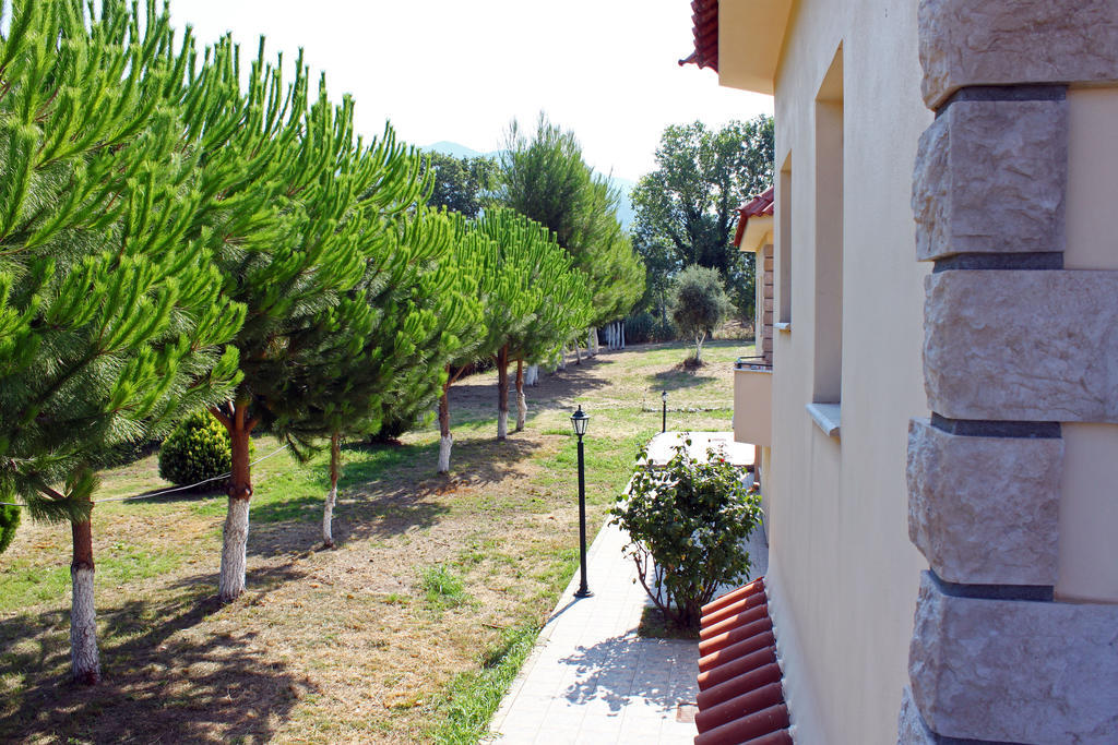 Sungate Beach Roviés Rom bilde