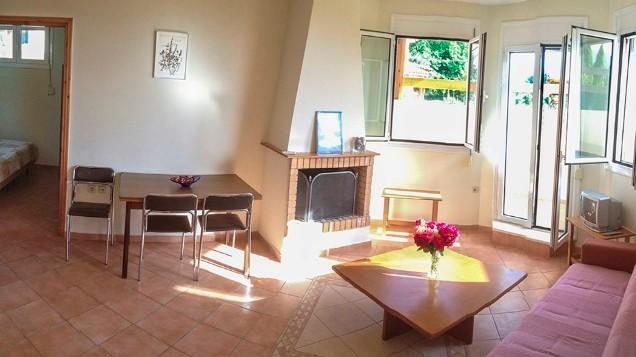 Sungate Beach Roviés Rom bilde