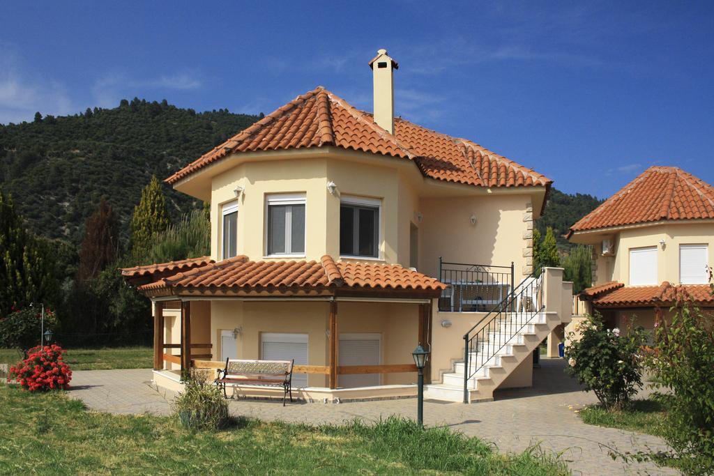 Sungate Beach Roviés Rom bilde