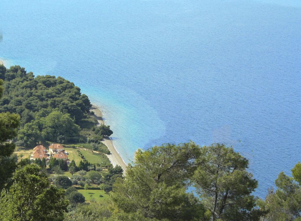 Sungate Beach Roviés Rom bilde