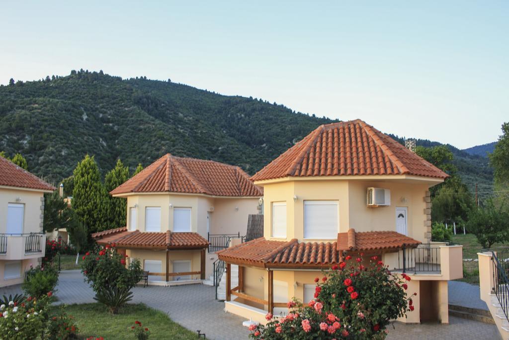 Sungate Beach Roviés Rom bilde